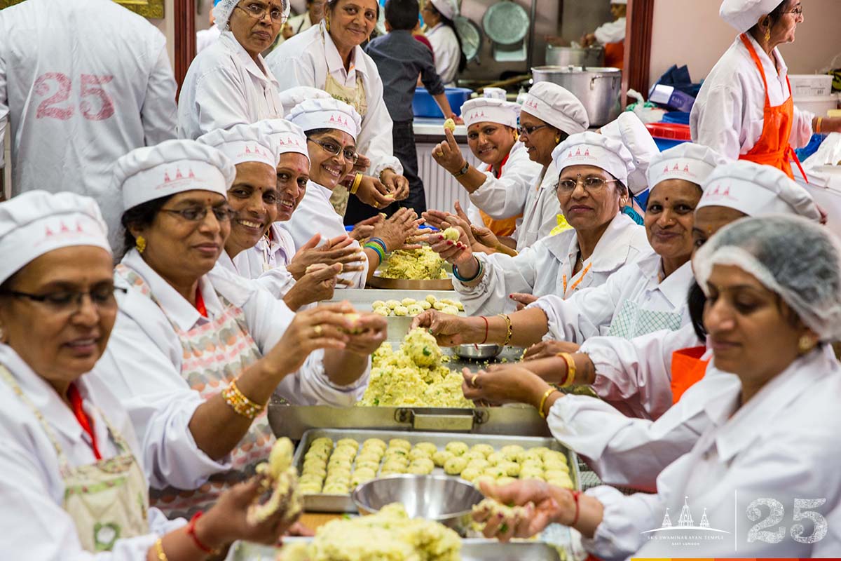 211A1549 copy - ©1987-2017 SKS Swaminarayan Temple East London